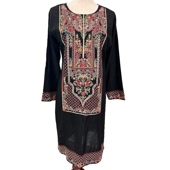 Zainy Cotton Linen Kaftan Black Embroidered Tunic Dress Beautiful Detail Sz M - Picture 1 of 14